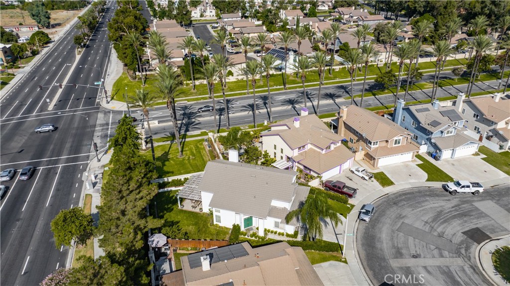 13703 Sunrise Street