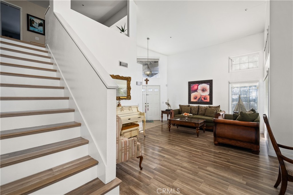 13703 Sunrise Street