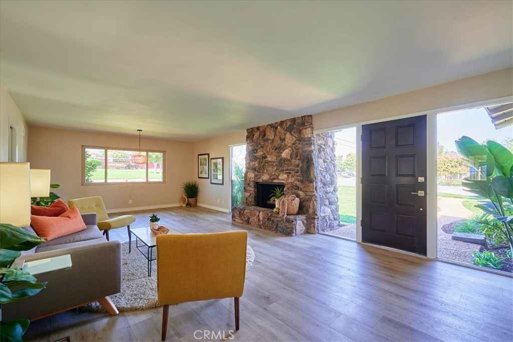 1395 N Shelley Avenue