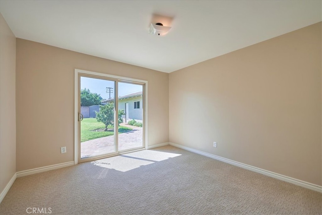 1395 N Shelley Avenue