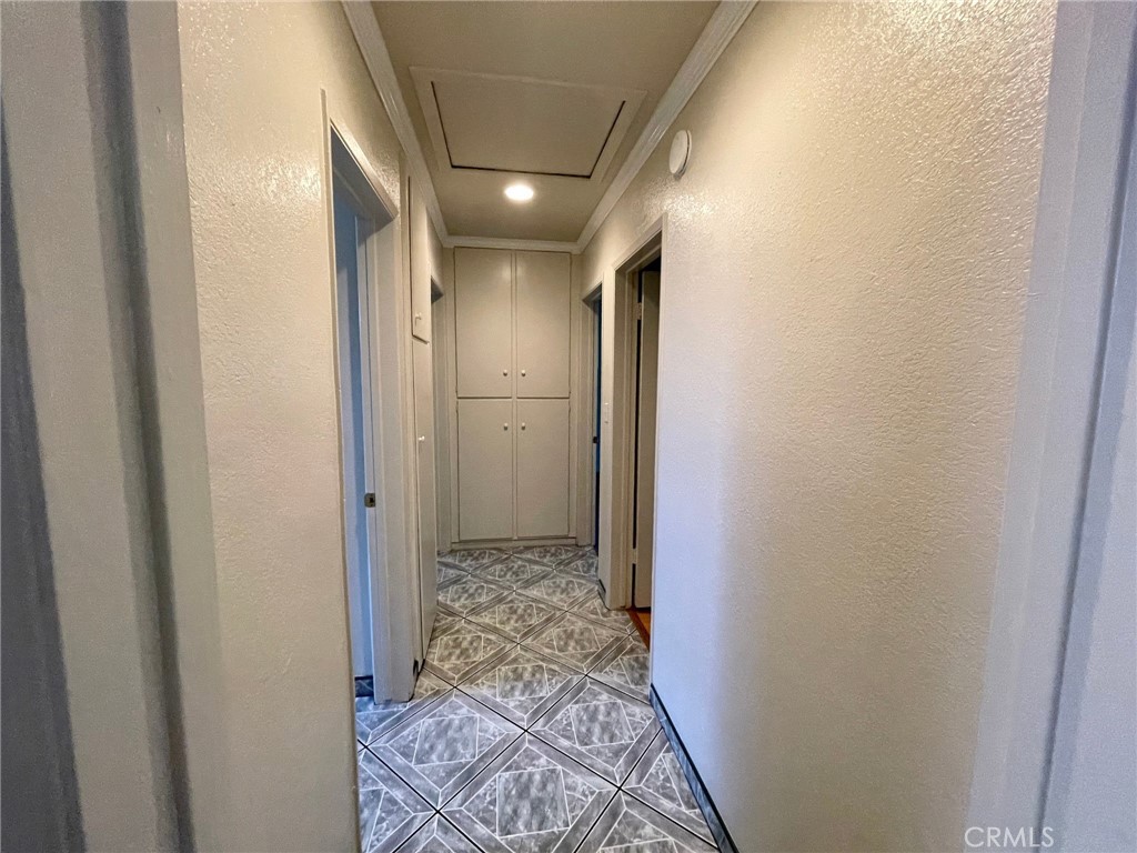 861 Helmsdale Avenue