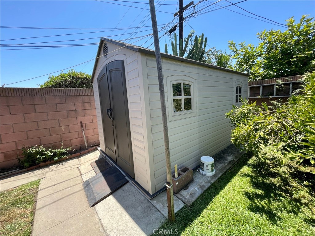 861 Helmsdale Avenue