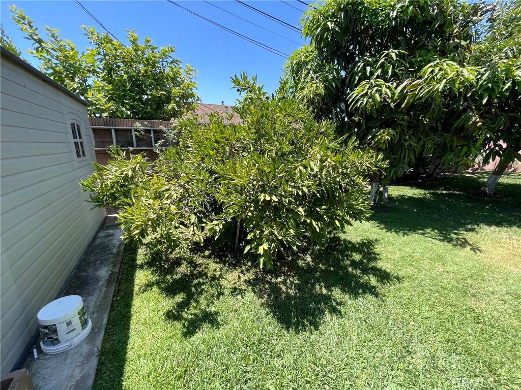 861 Helmsdale Avenue