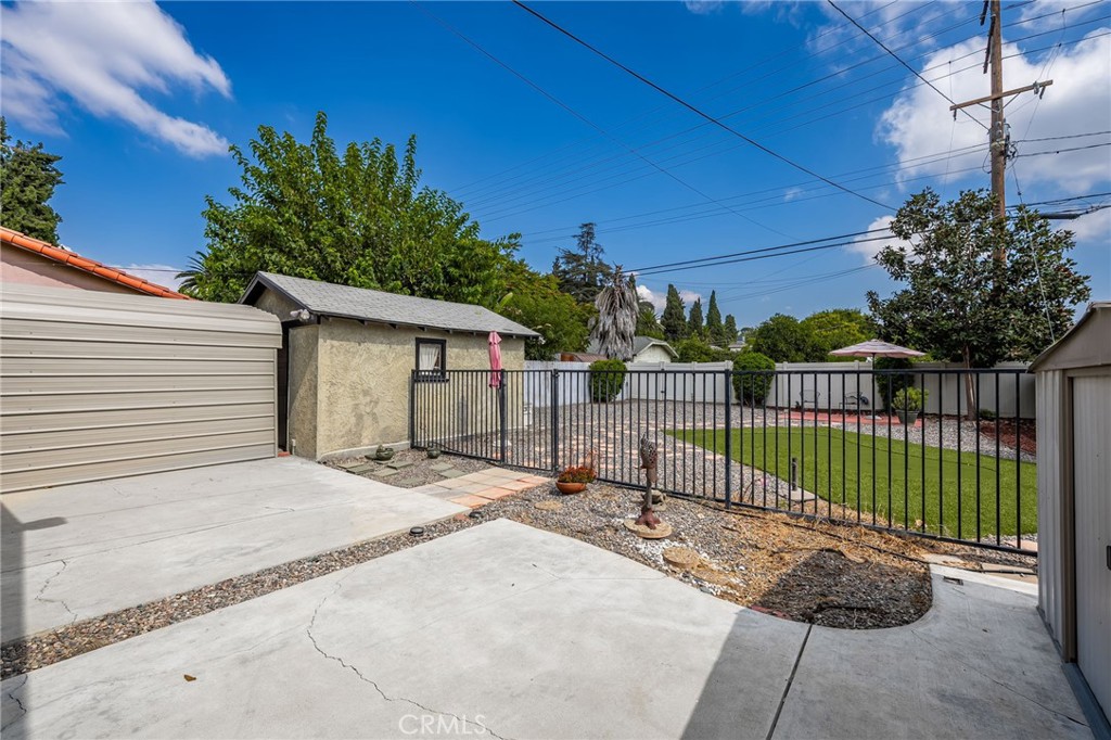 5642 Magnolia Avenue