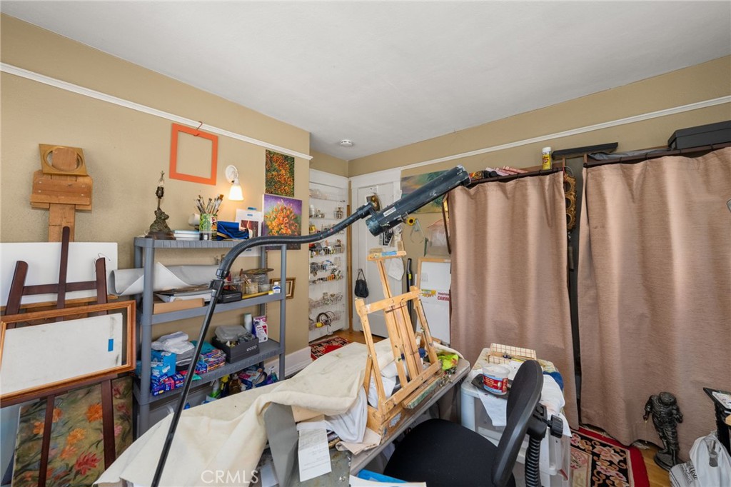 5642 Magnolia Avenue