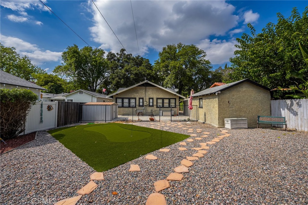 5642 Magnolia Avenue