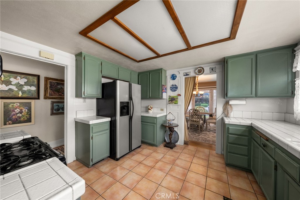 5642 Magnolia Avenue