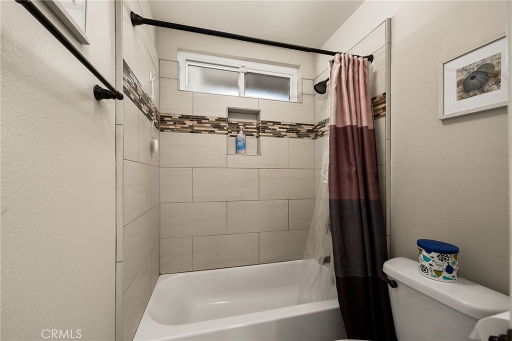 12409 Foxhound Circle