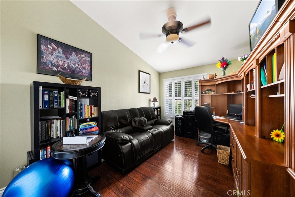 12409 Foxhound Circle