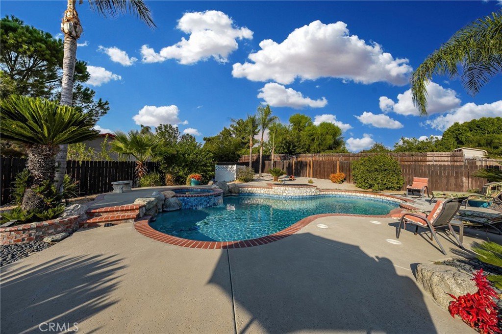 12409 Foxhound Circle