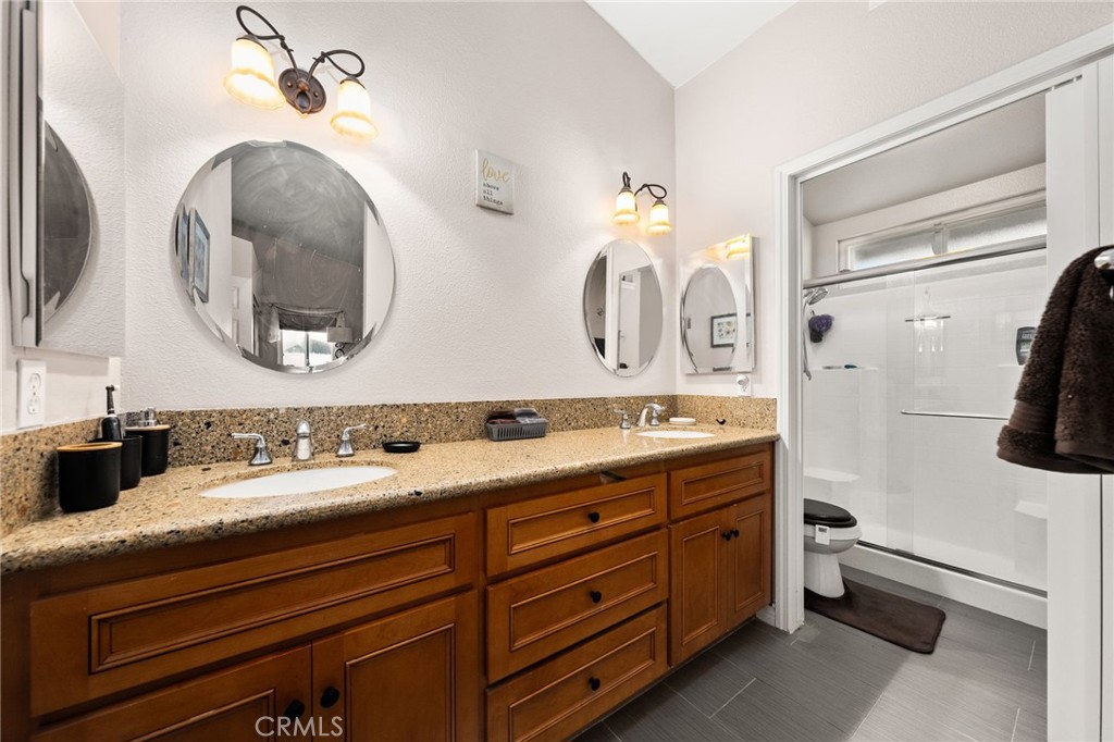 12409 Foxhound Circle