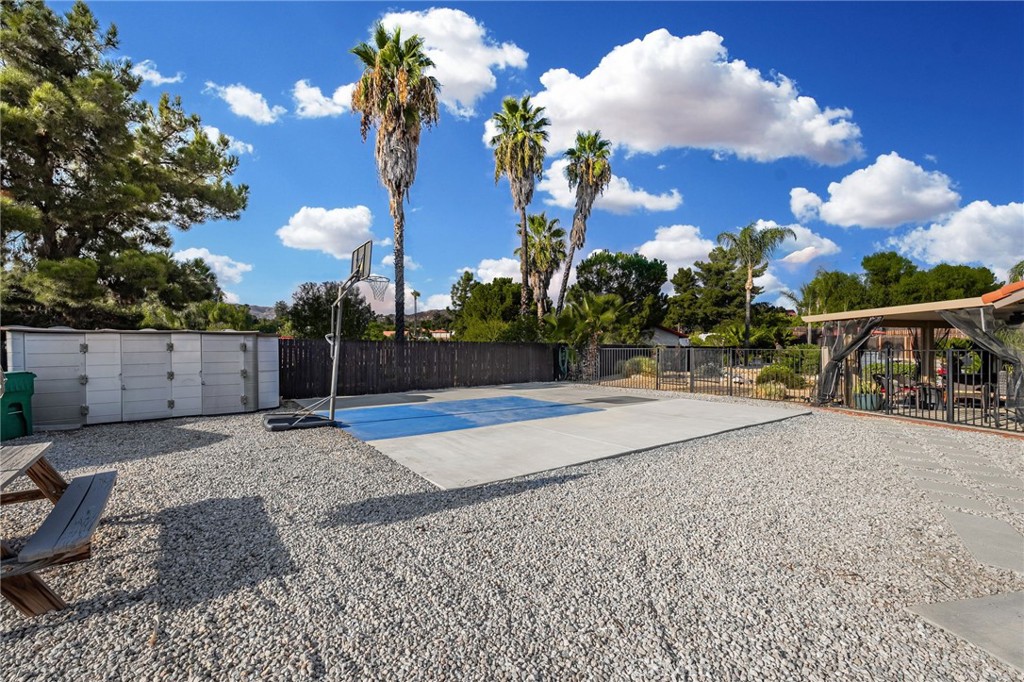 12409 Foxhound Circle