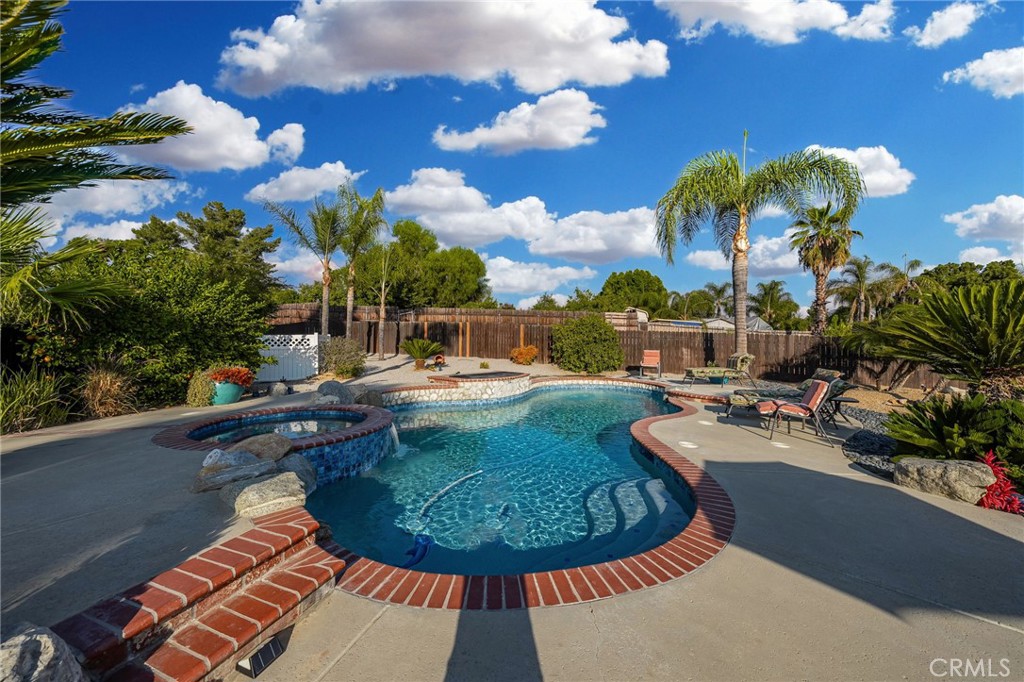 12409 Foxhound Circle