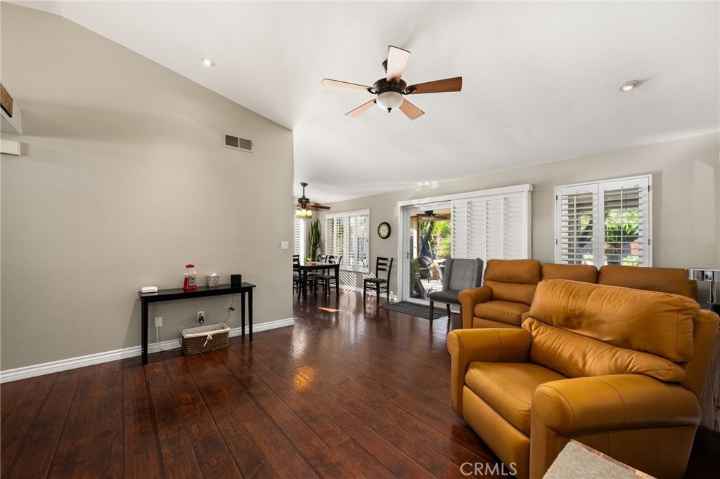 12409 Foxhound Circle