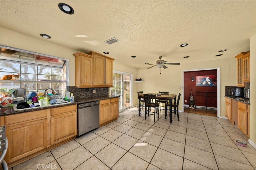 2809 Richmond Street