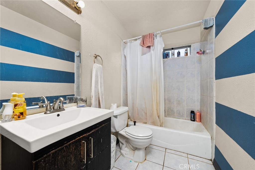 2809 Richmond Street