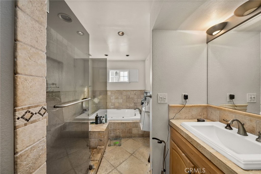 2809 Richmond Street