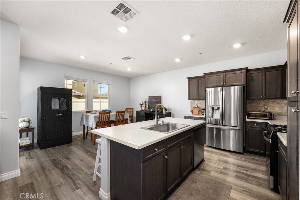 17181 Gray Pine Place