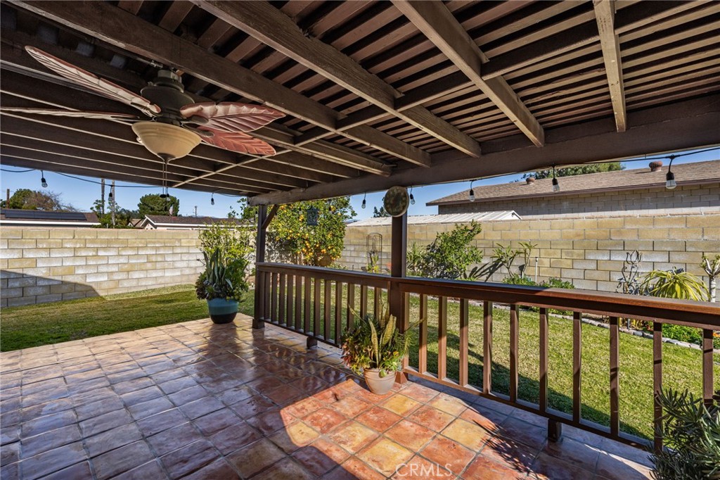 9657 Palmetto Avenue