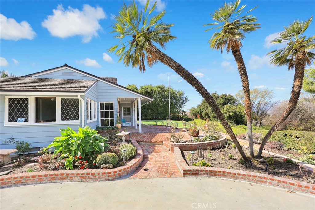 2341 S Buenos Aires Drive