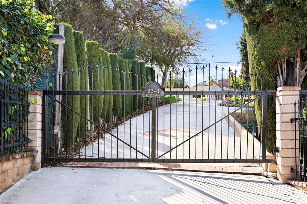 2341 S Buenos Aires Drive