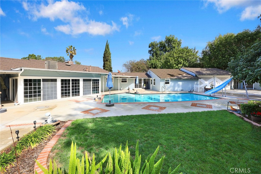 2341 S Buenos Aires Drive