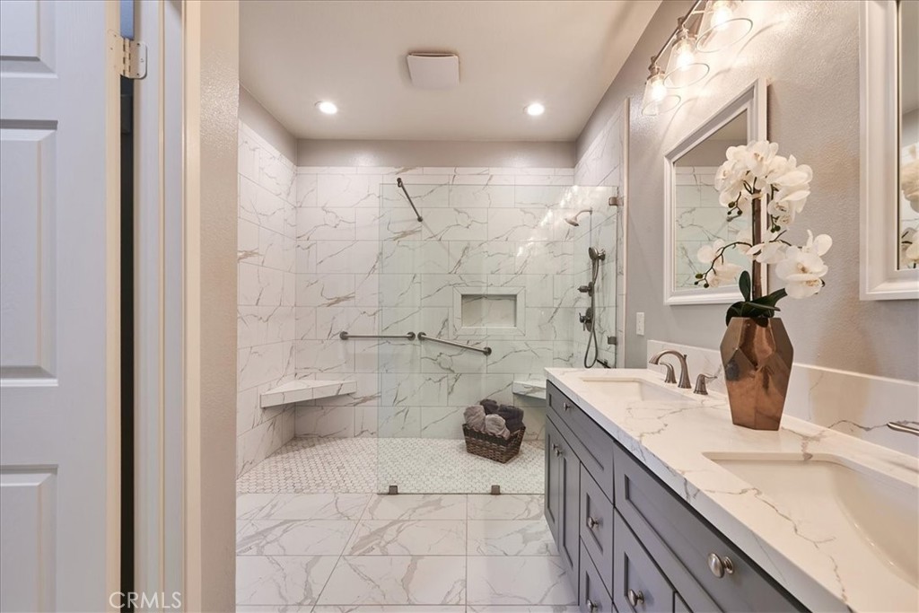 2847 Thoroughbred Street