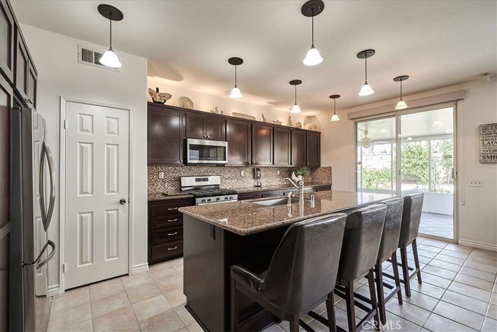 2847 Thoroughbred Street