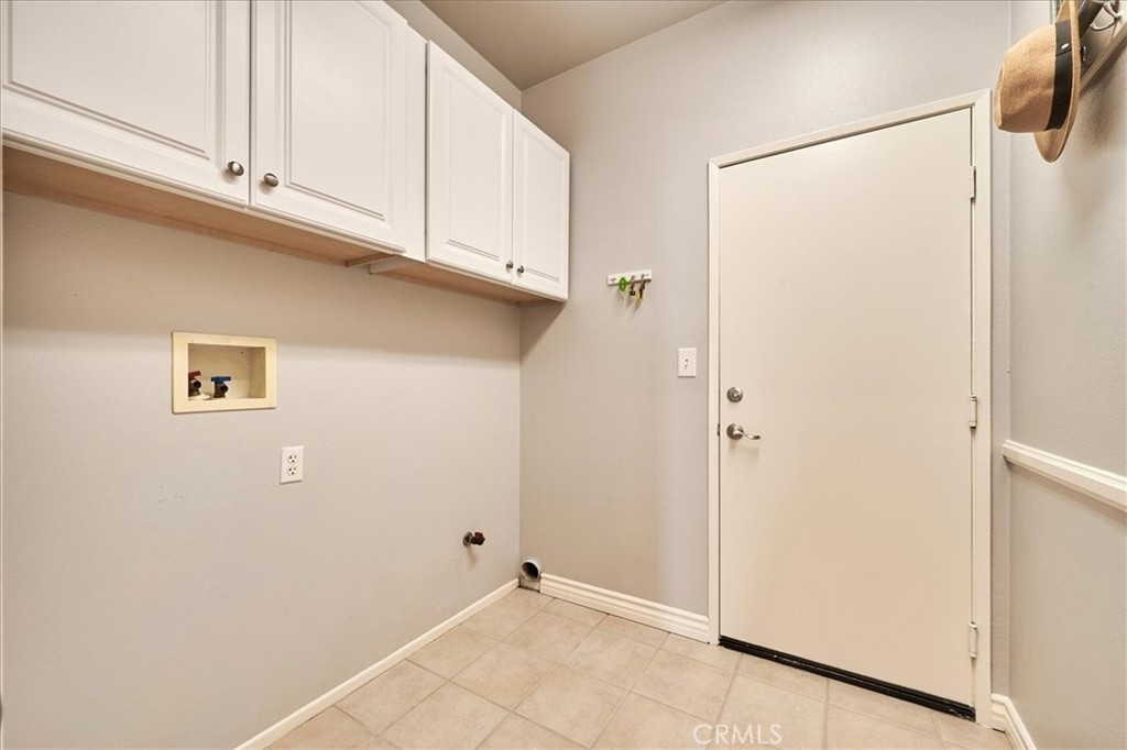 2847 Thoroughbred Street