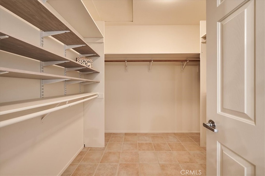 2847 Thoroughbred Street