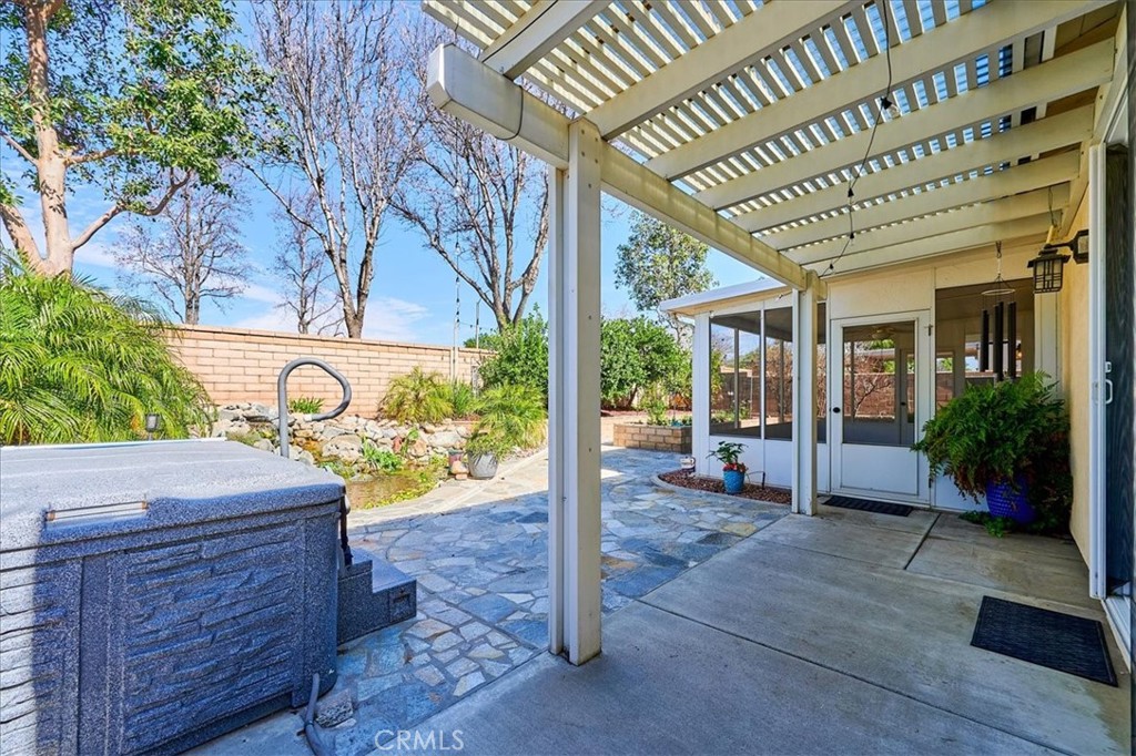 2847 Thoroughbred Street