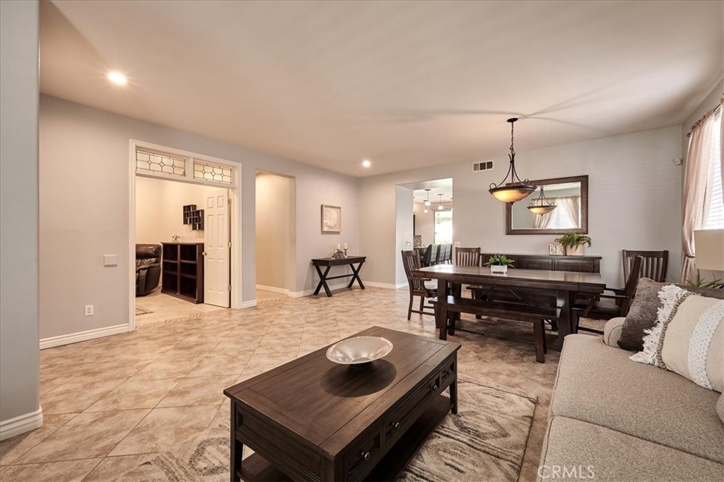 2847 Thoroughbred Street