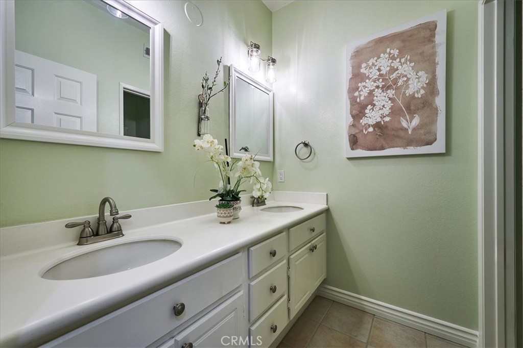 2847 Thoroughbred Street