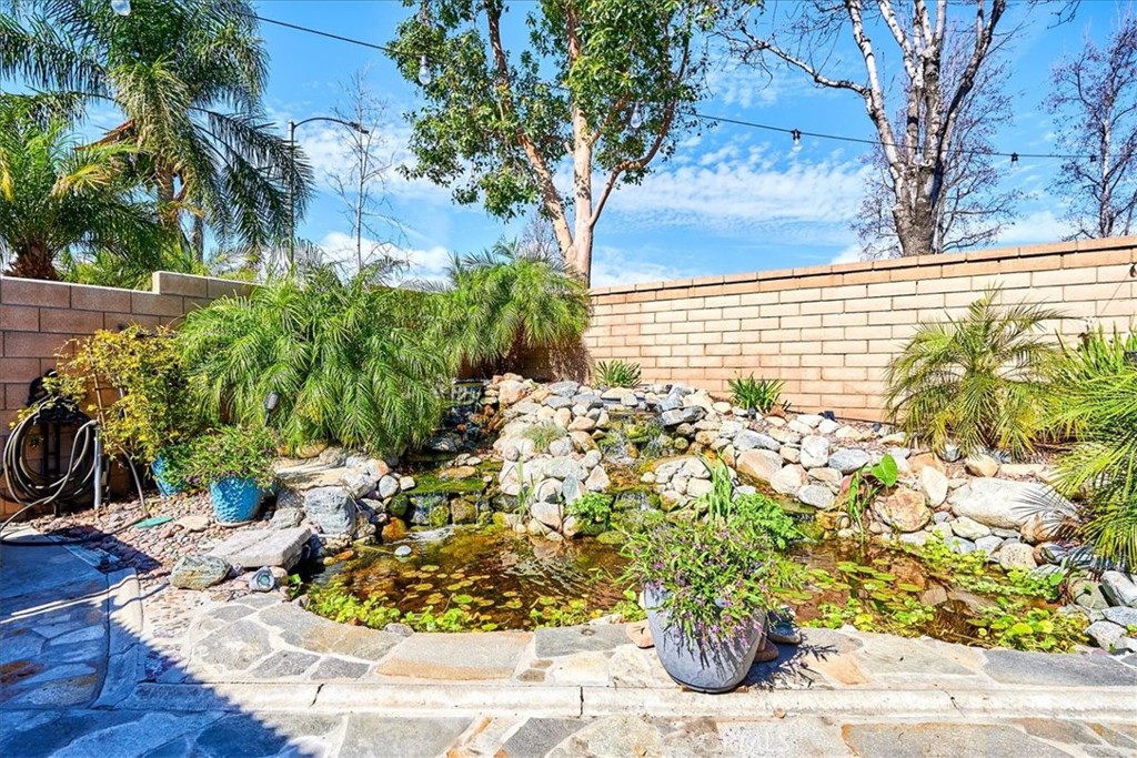 2847 Thoroughbred Street