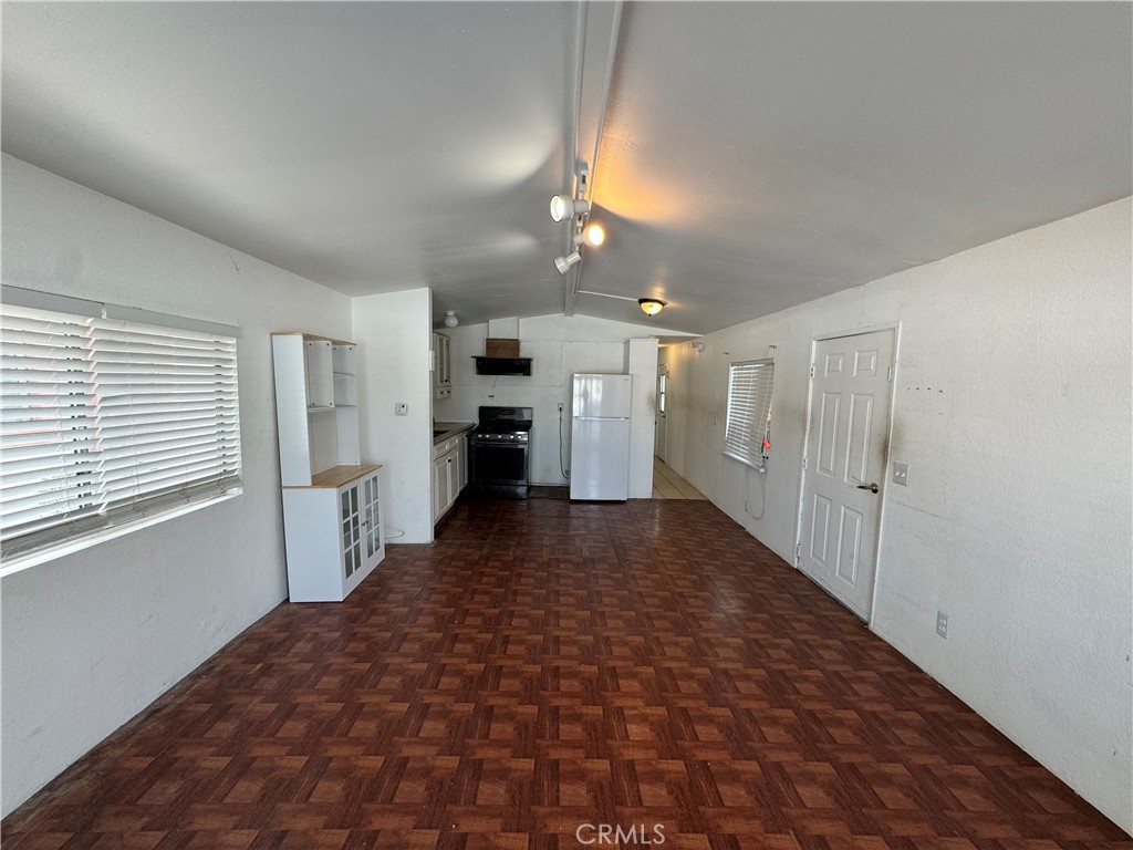 327 W Wilson Street 108