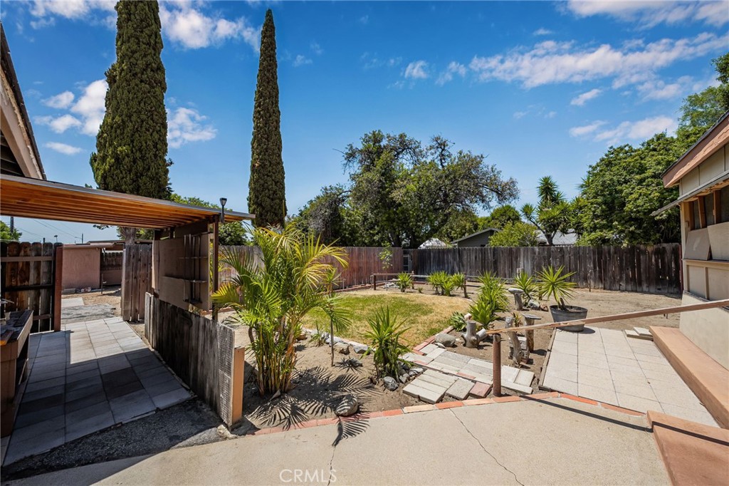 150 W Juanita Avenue