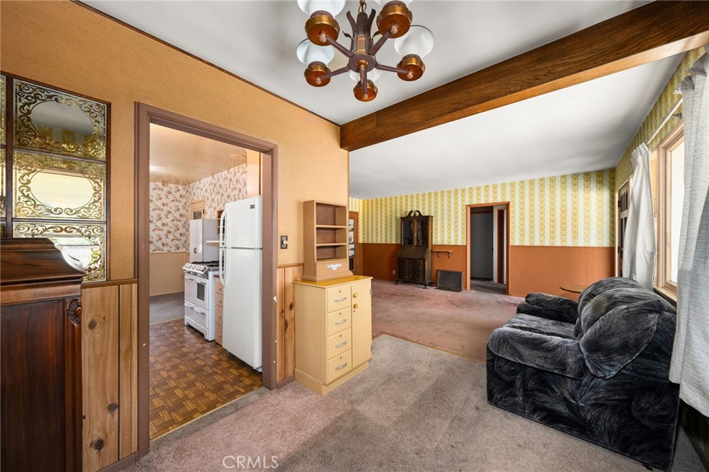 150 W Juanita Avenue