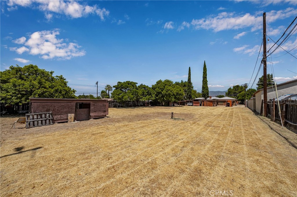 150 W Juanita Avenue