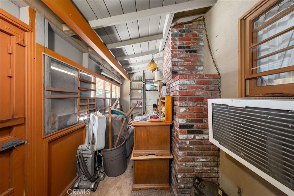 150 W Juanita Avenue