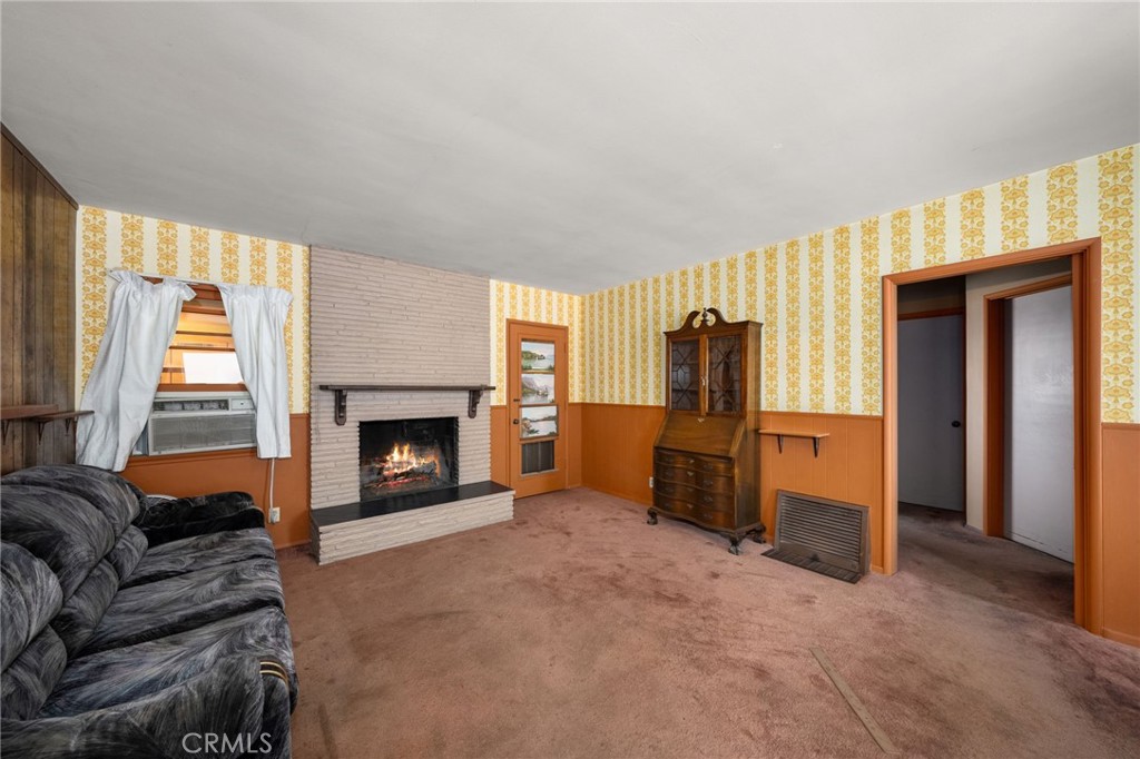 150 W Juanita Avenue