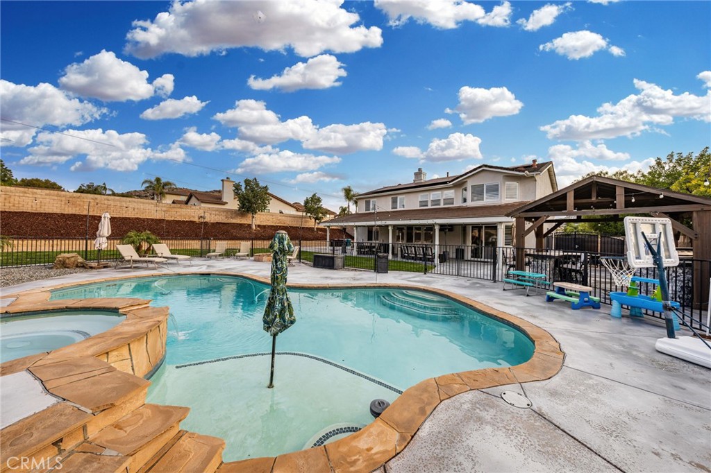 1586 Clydesdale Court