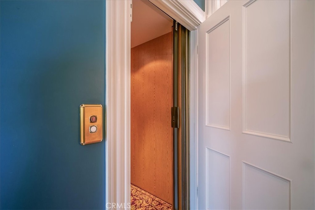 1007 N Euclid Avenue