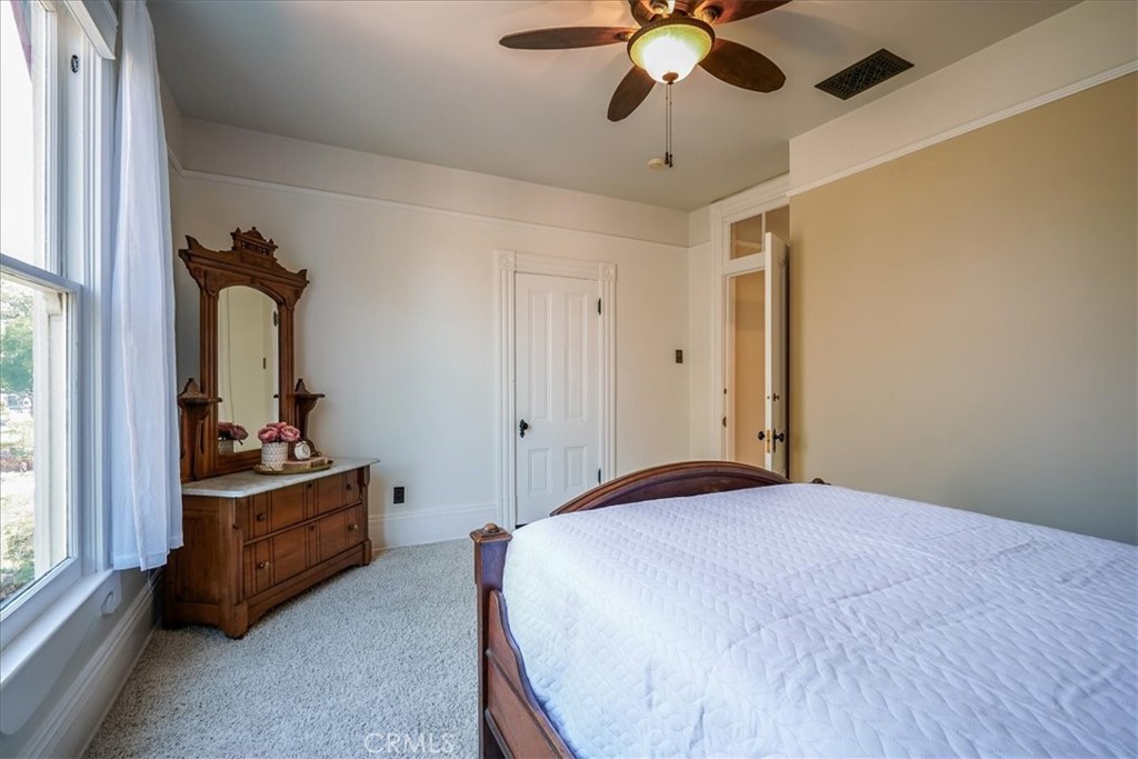 1007 N Euclid Avenue