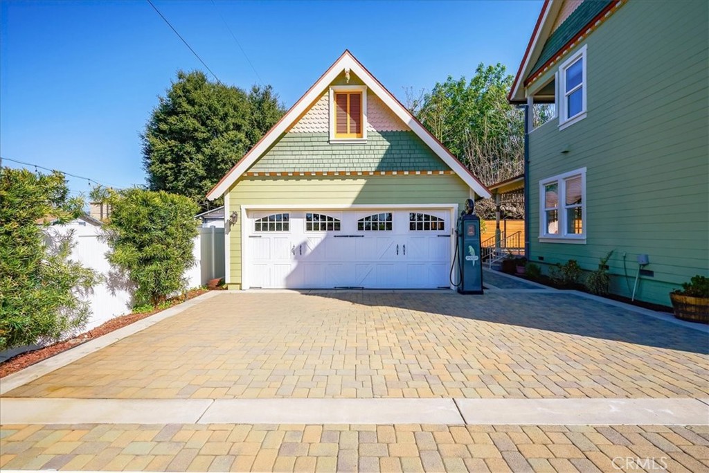 1007 N Euclid Avenue