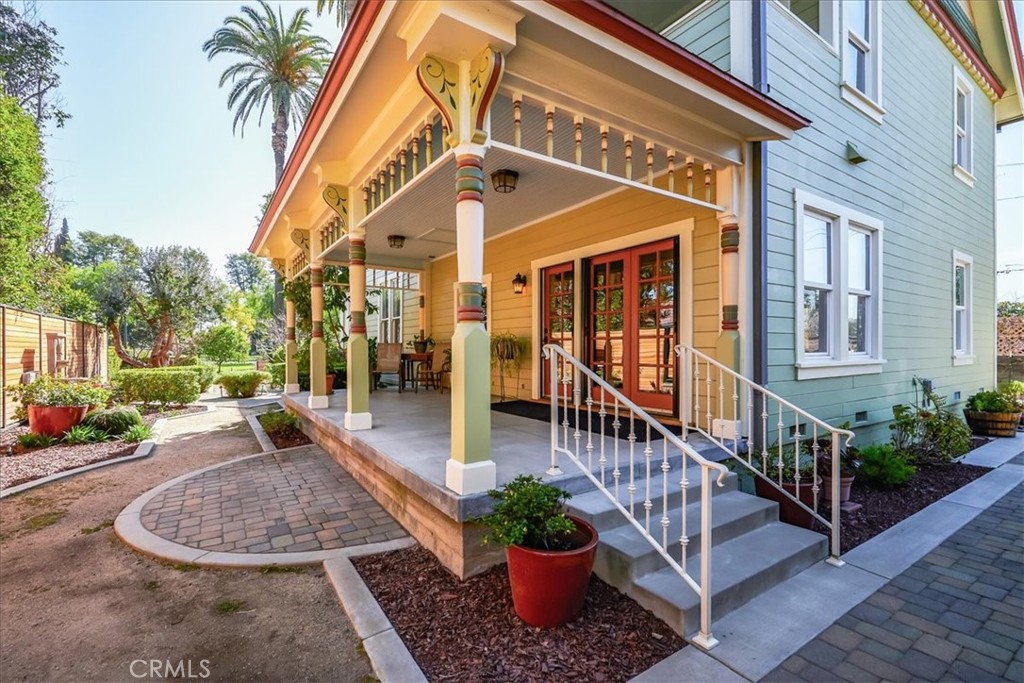 1007 N Euclid Avenue