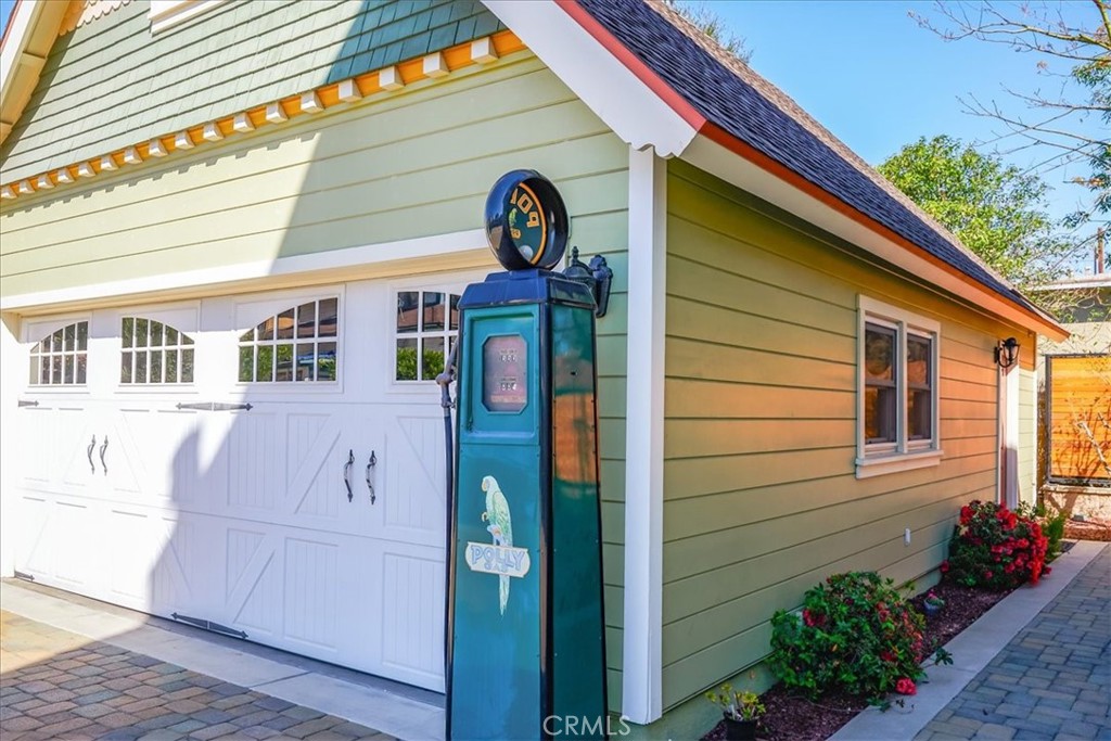 1007 N Euclid Avenue