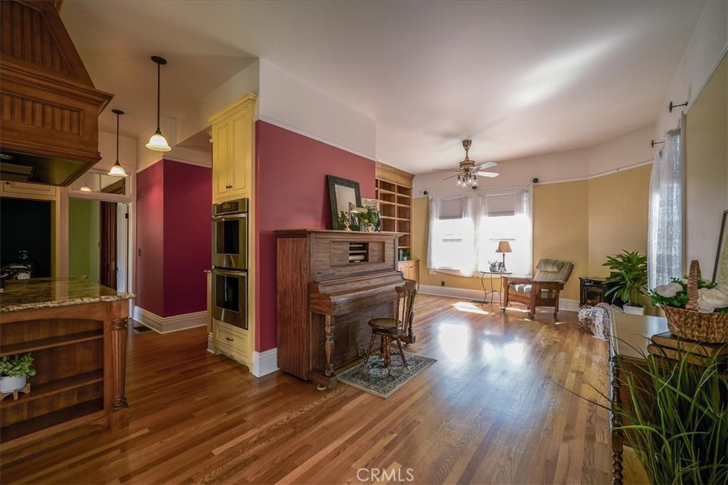 1007 N Euclid Avenue