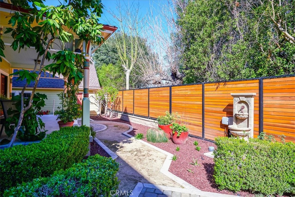 1007 N Euclid Avenue