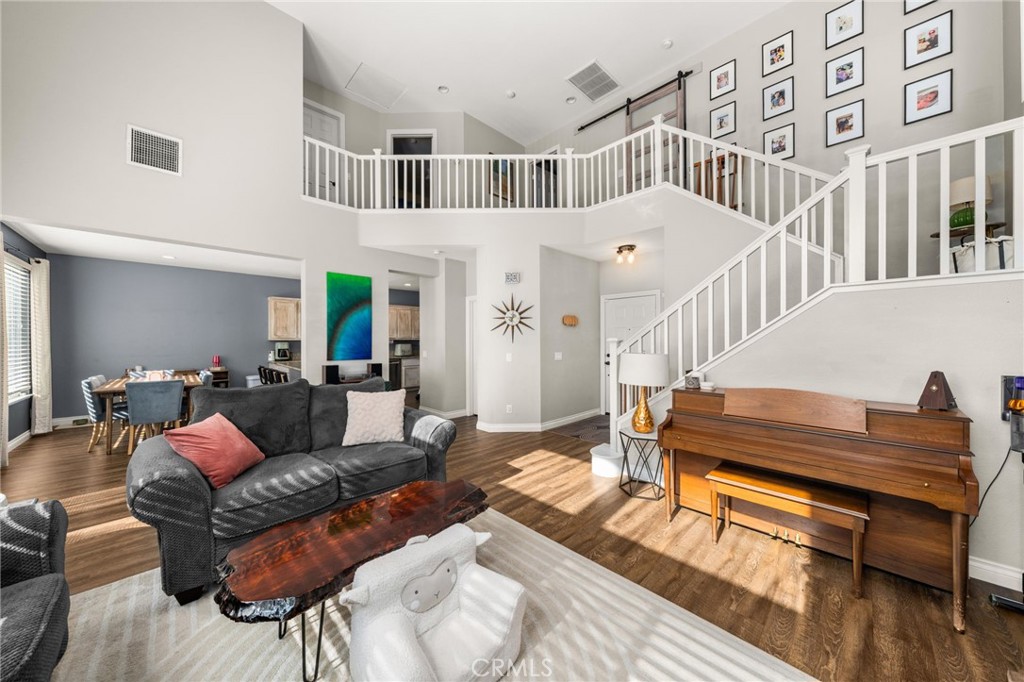 8765 Grand Oaks Court