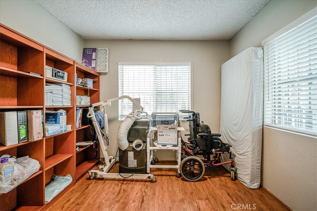 5651 Franklin Avenue